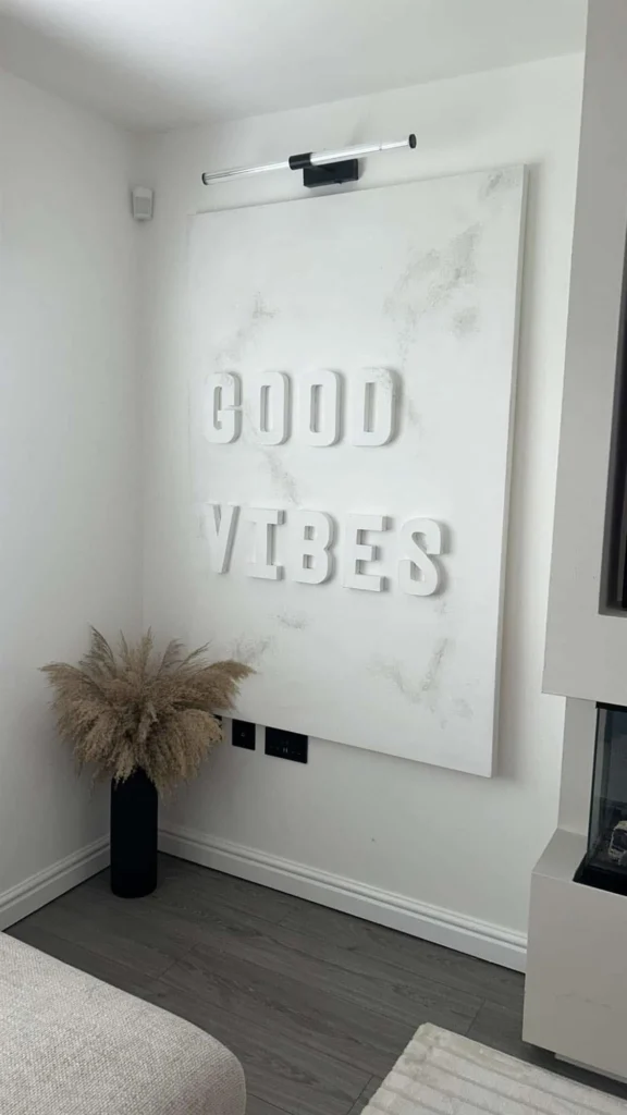 Good Vibes, a handcrafted lettering canvas, 150 x 100 cm
